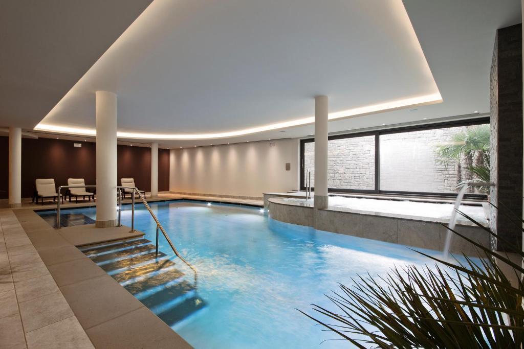 Hotel Ambassador Levico Terme Exteriör bild