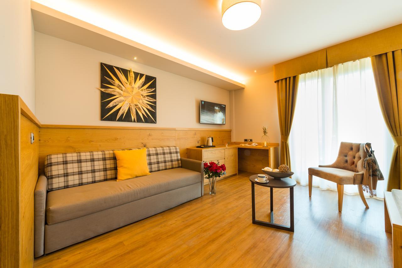 Hotel Ambassador Levico Terme Exteriör bild
